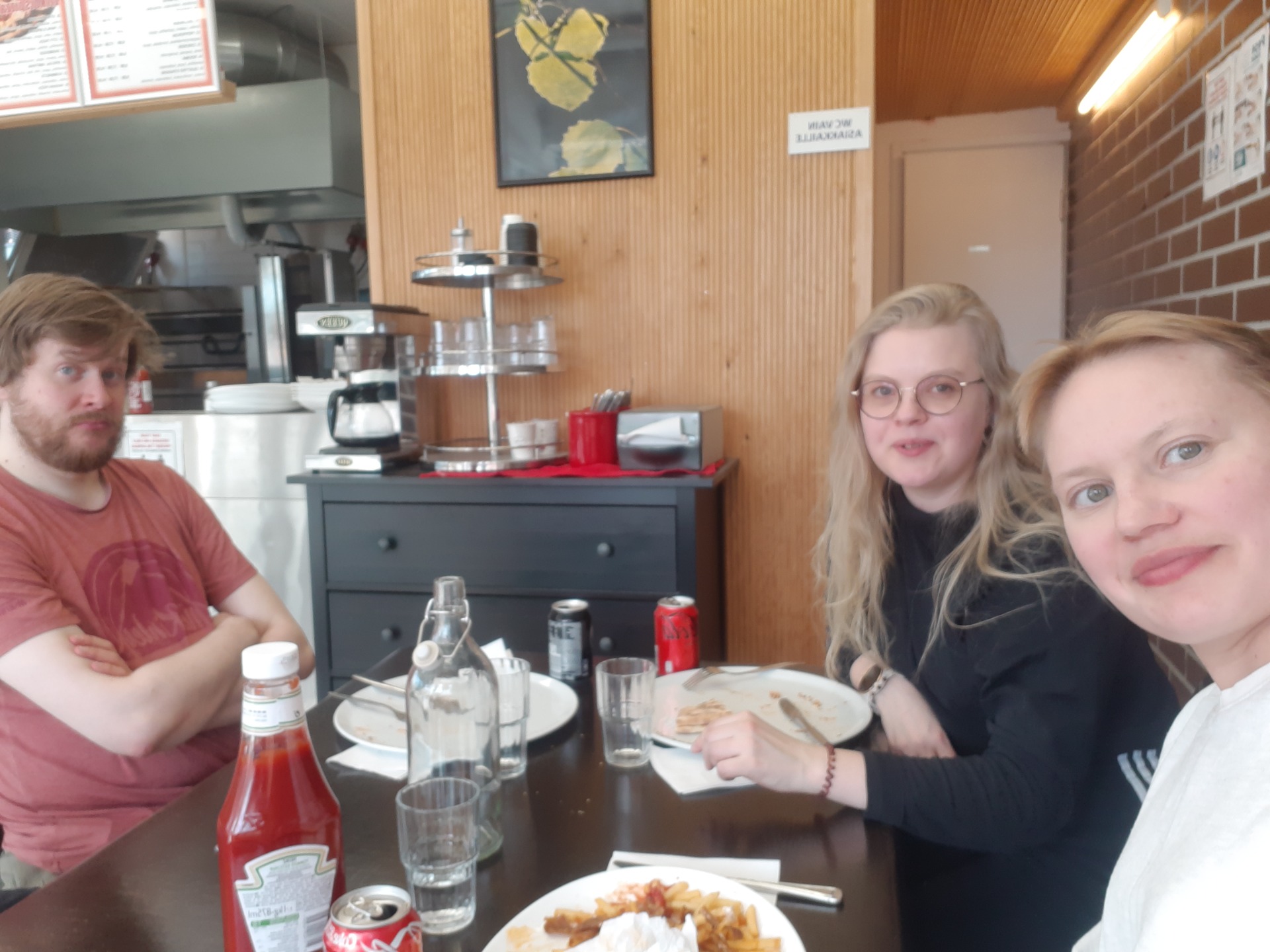 Markus Tapio, Elina Ström ja Ruusu Haarla harjoitusten jälkeen